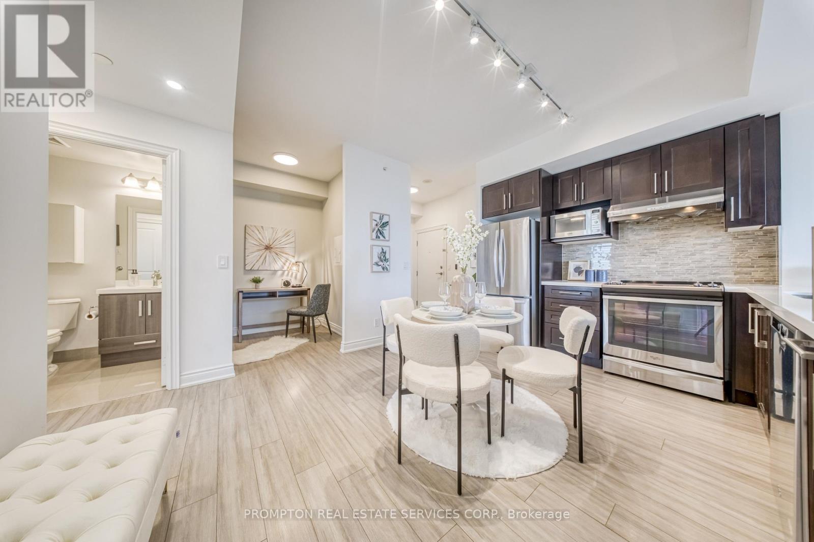 1208 - 38 Cedarland Drive, Markham, ON