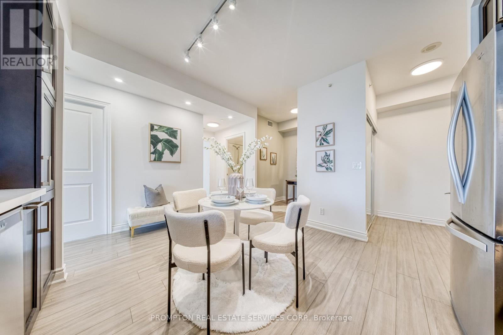 1208 - 38 Cedarland Drive, Markham, ON