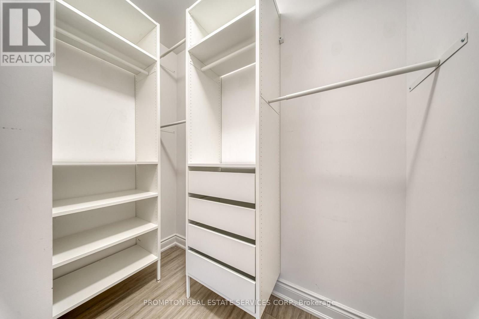 1208 - 38 Cedarland Drive, Markham, ON