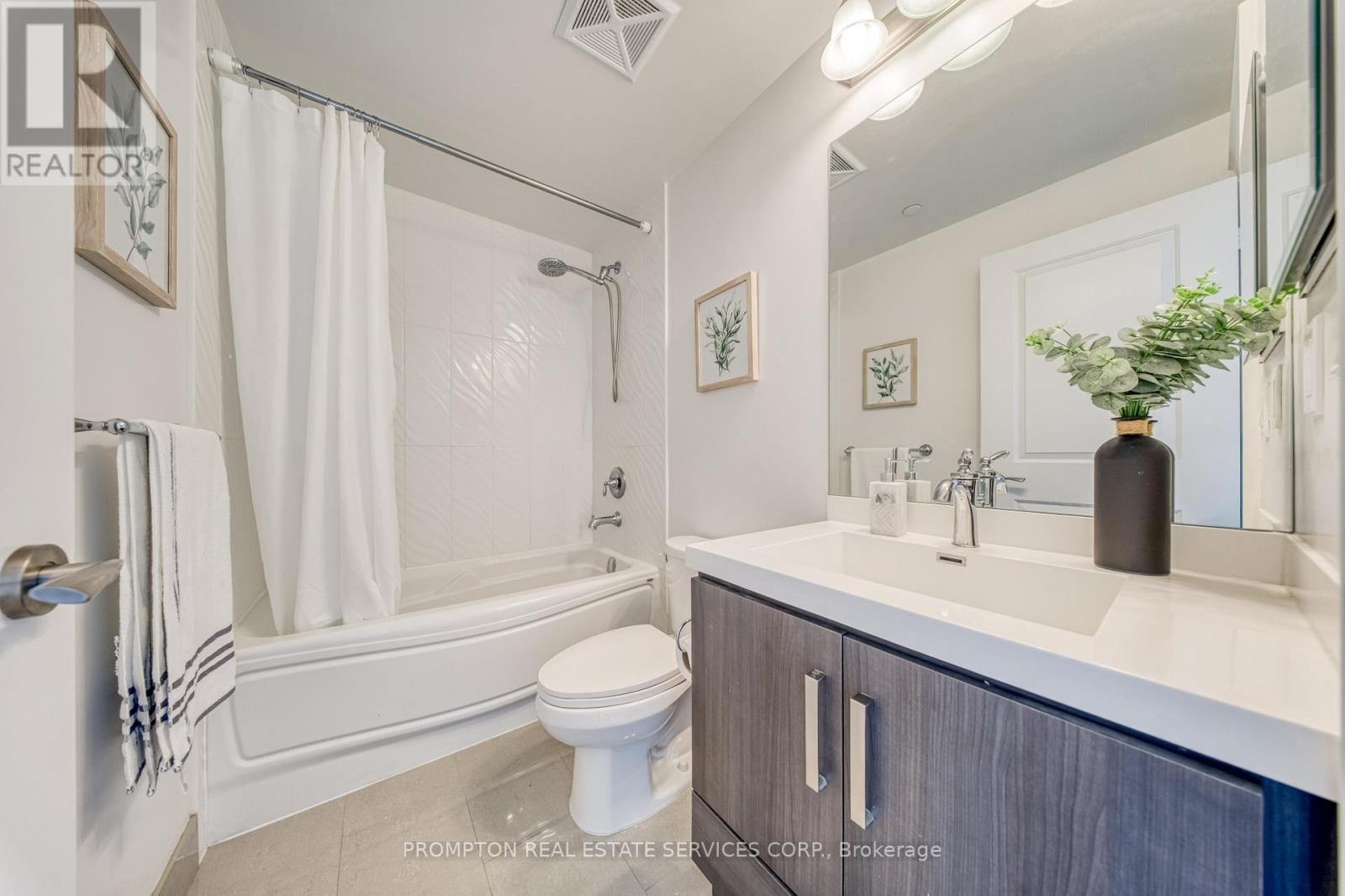 1208 - 38 Cedarland Drive, Markham, ON