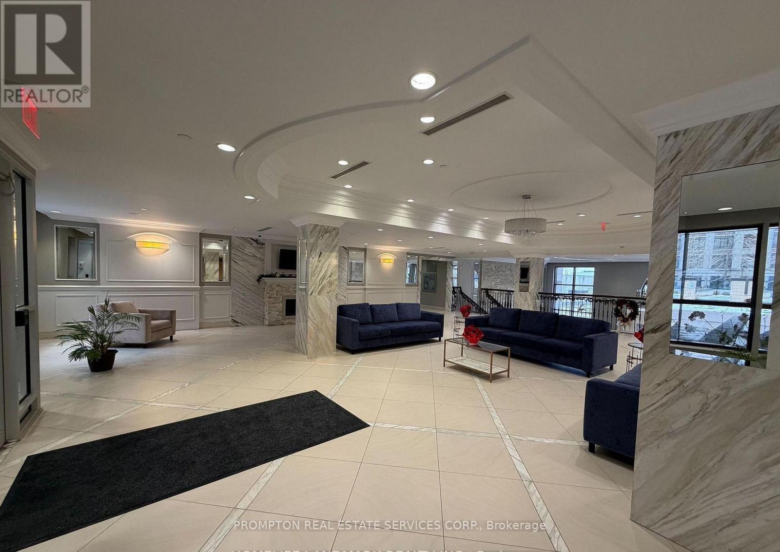 1208 - 38 Cedarland Drive, Markham, ON