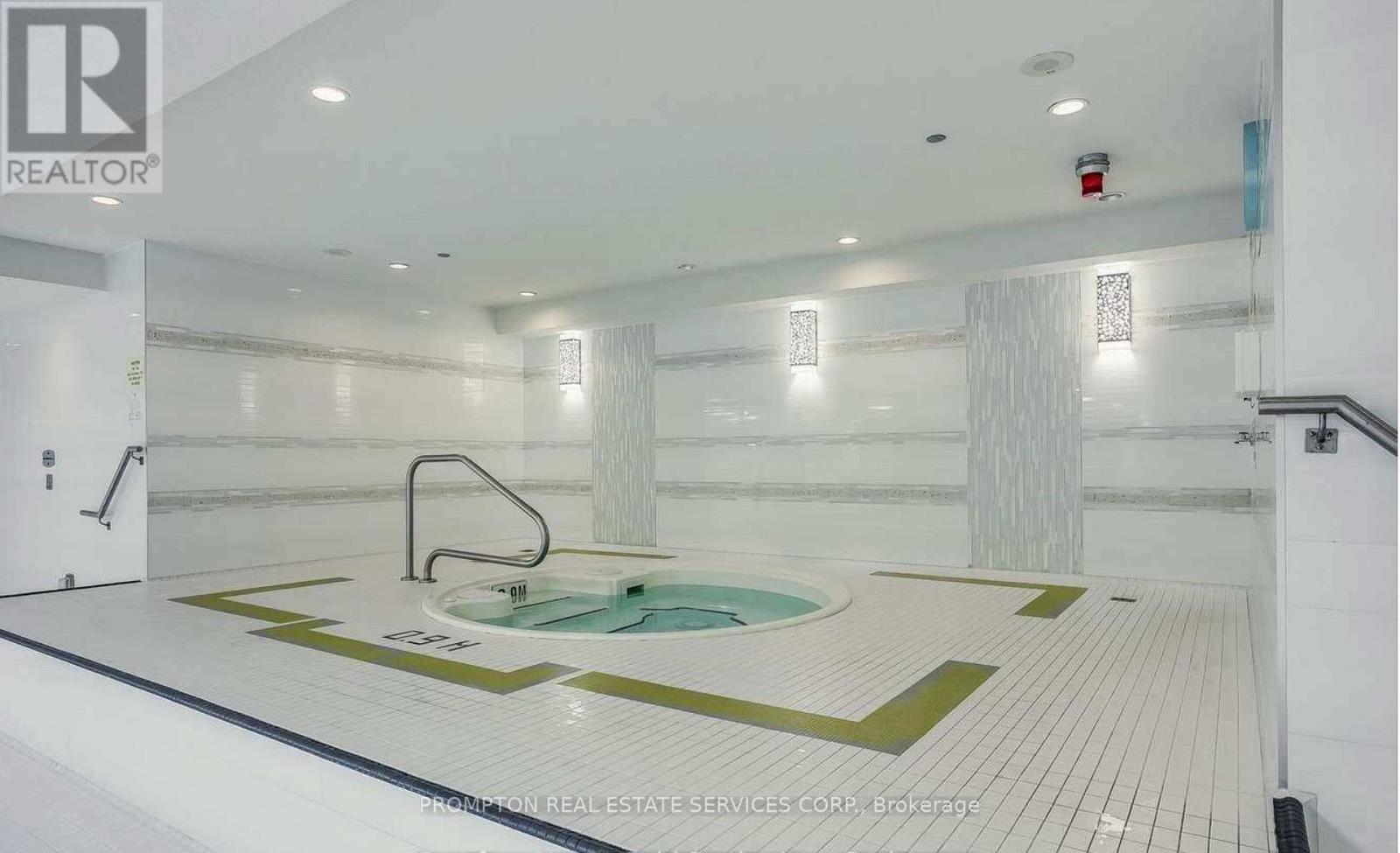1208 - 38 Cedarland Drive, Markham, ON