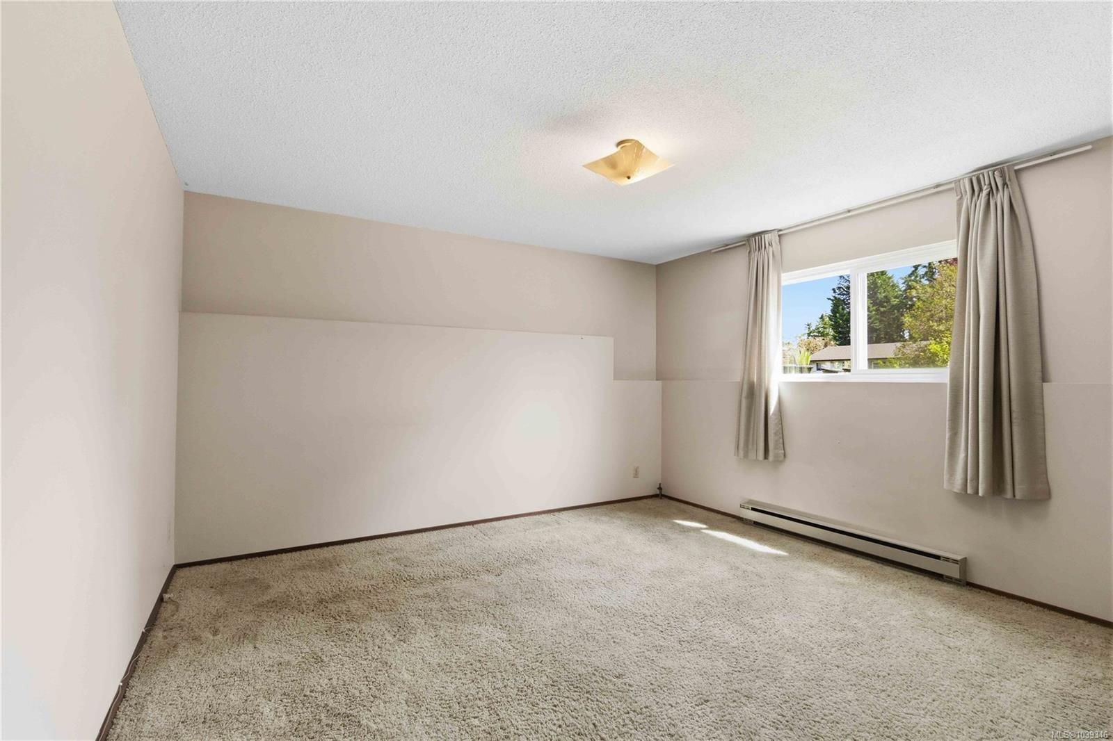 564 Oconnell Pl, Saanich, BC