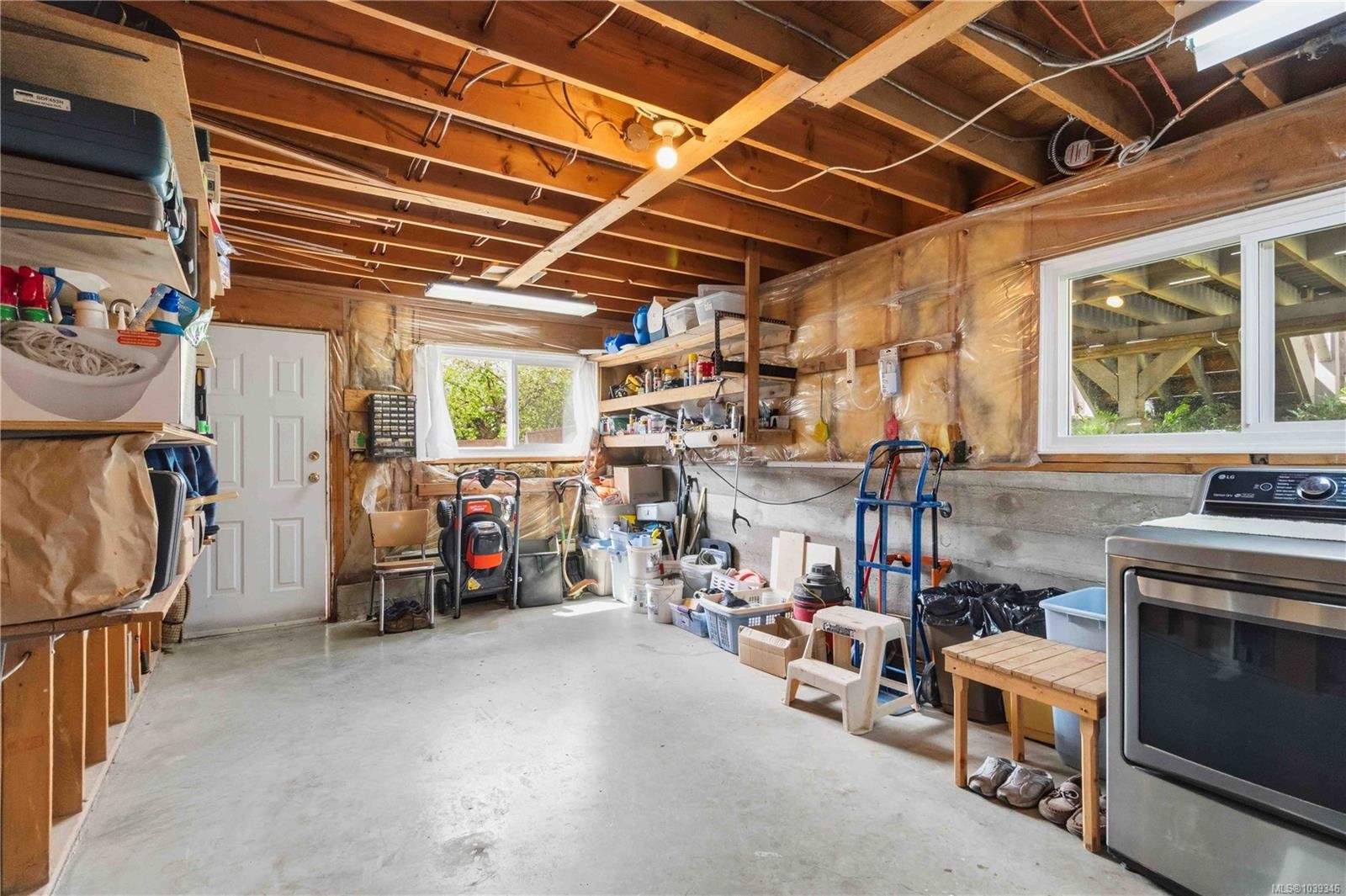 564 Oconnell Pl, Saanich, BC