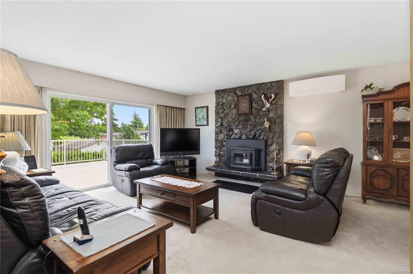 564 Oconnell Pl, Saanich, BC