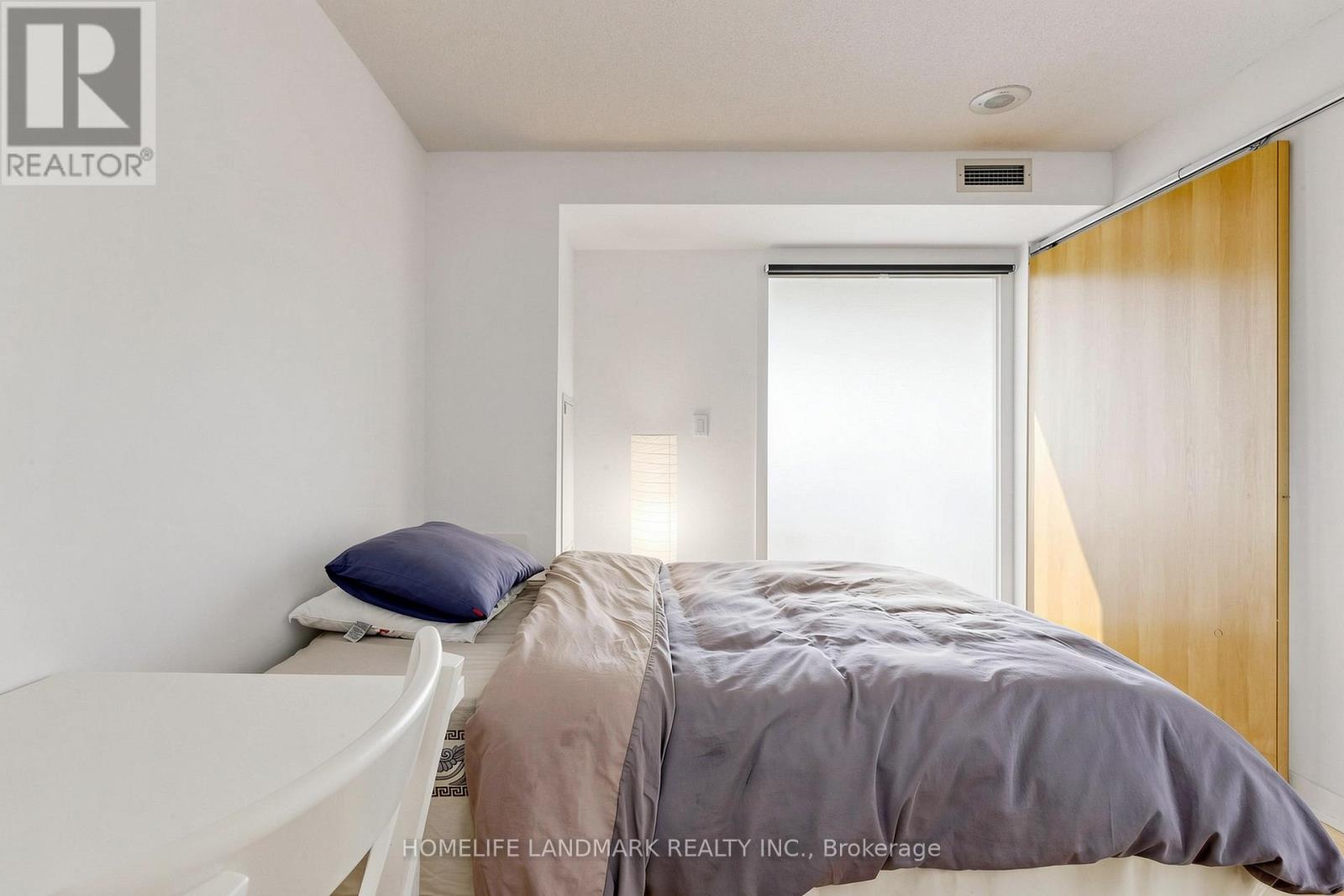 2811 - 15 Fort York Boulevard, Toronto, ON