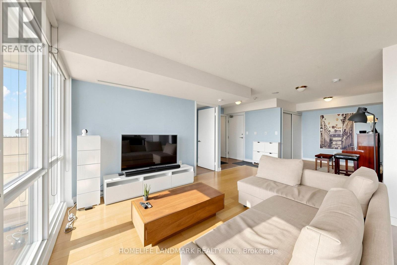 2811 - 15 Fort York Boulevard, Toronto, ON