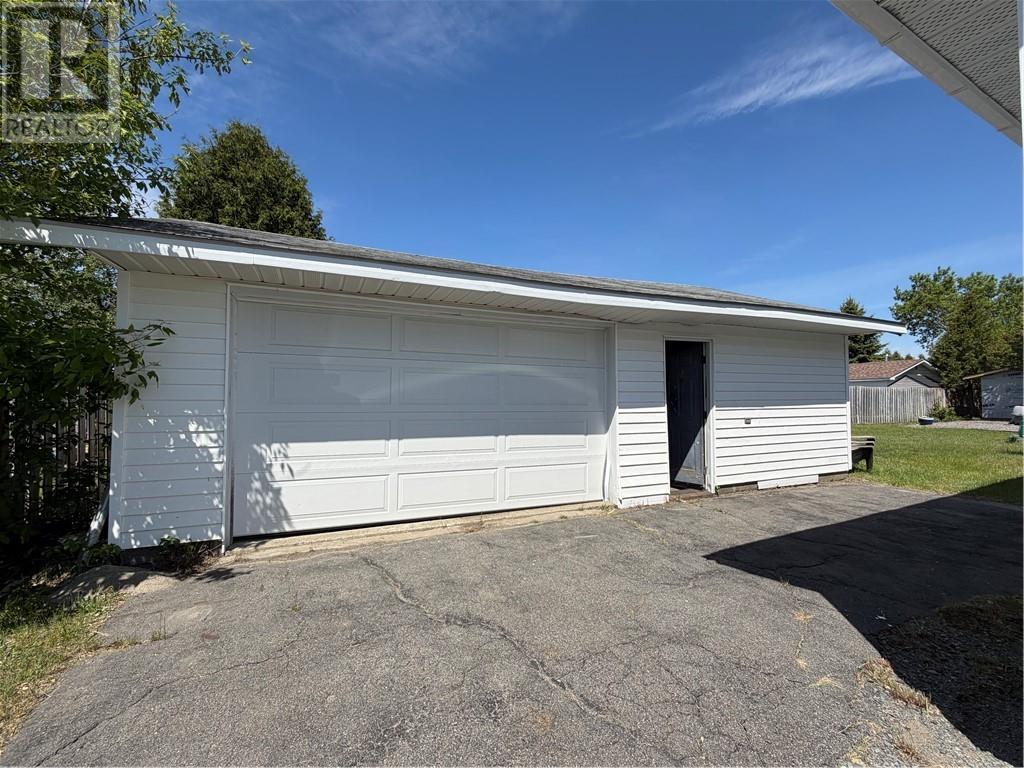 31 Garson Coniston Road, Garson, ON