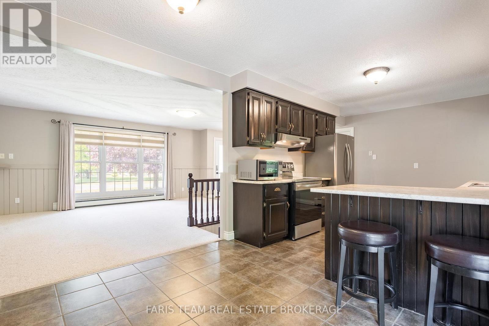 19 Maplegate Road, Tiny, ON