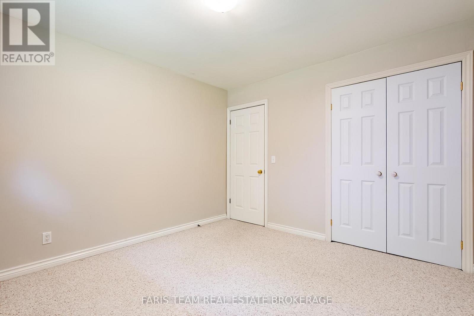 19 Maplegate Road, Tiny, ON