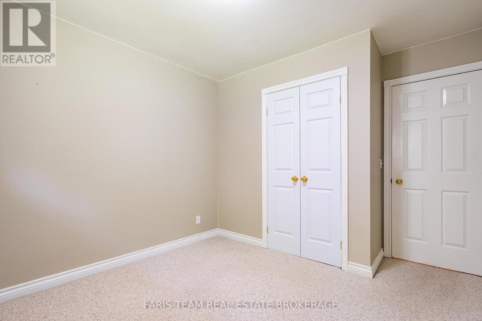 19 Maplegate Road, Tiny, ON