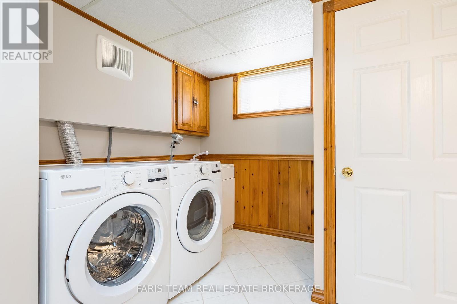 19 Maplegate Road, Tiny, ON