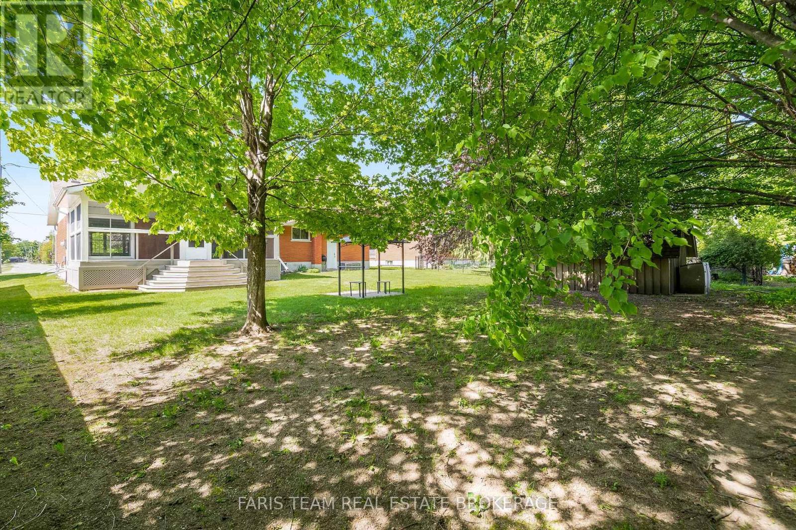 19 Maplegate Road, Tiny, ON