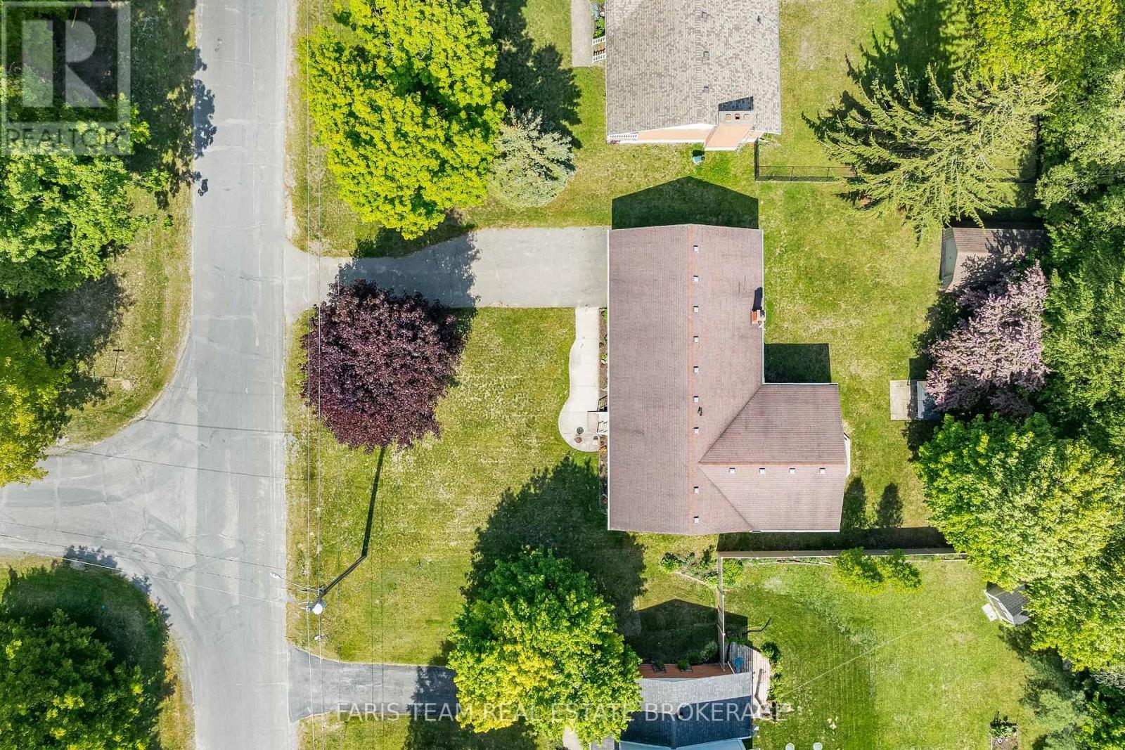 19 Maplegate Road, Tiny, ON