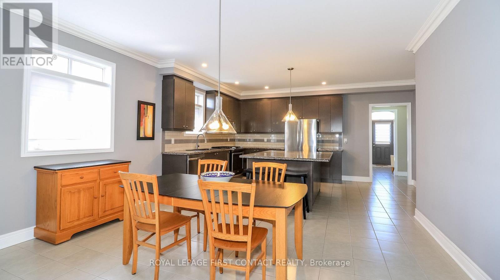 33 Tamarack Trail, Barrie, ON