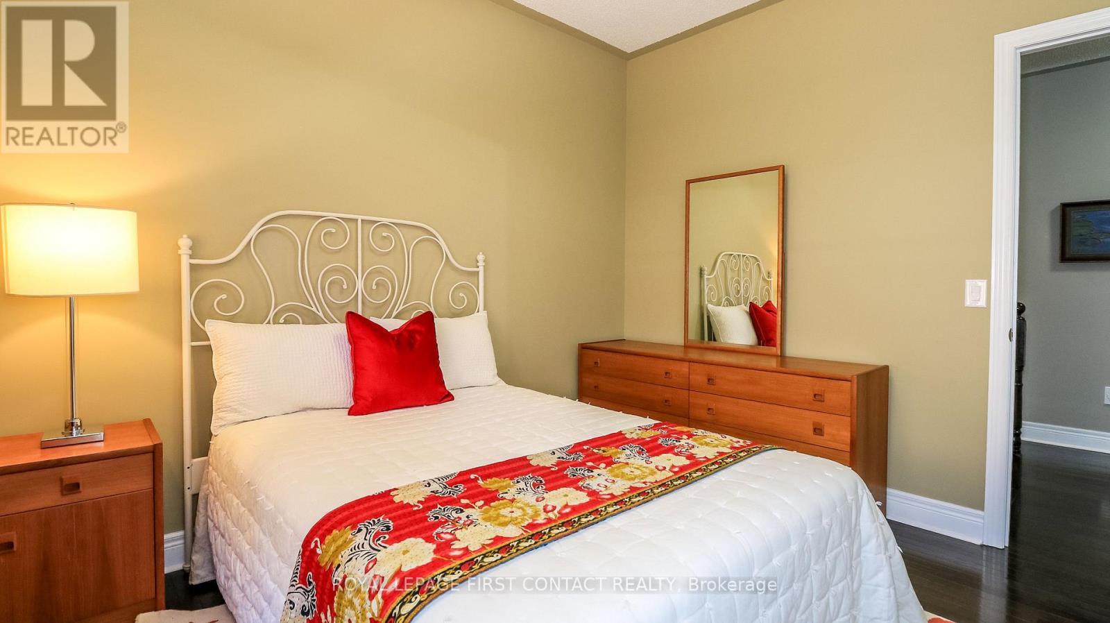 33 Tamarack Trail, Barrie, ON