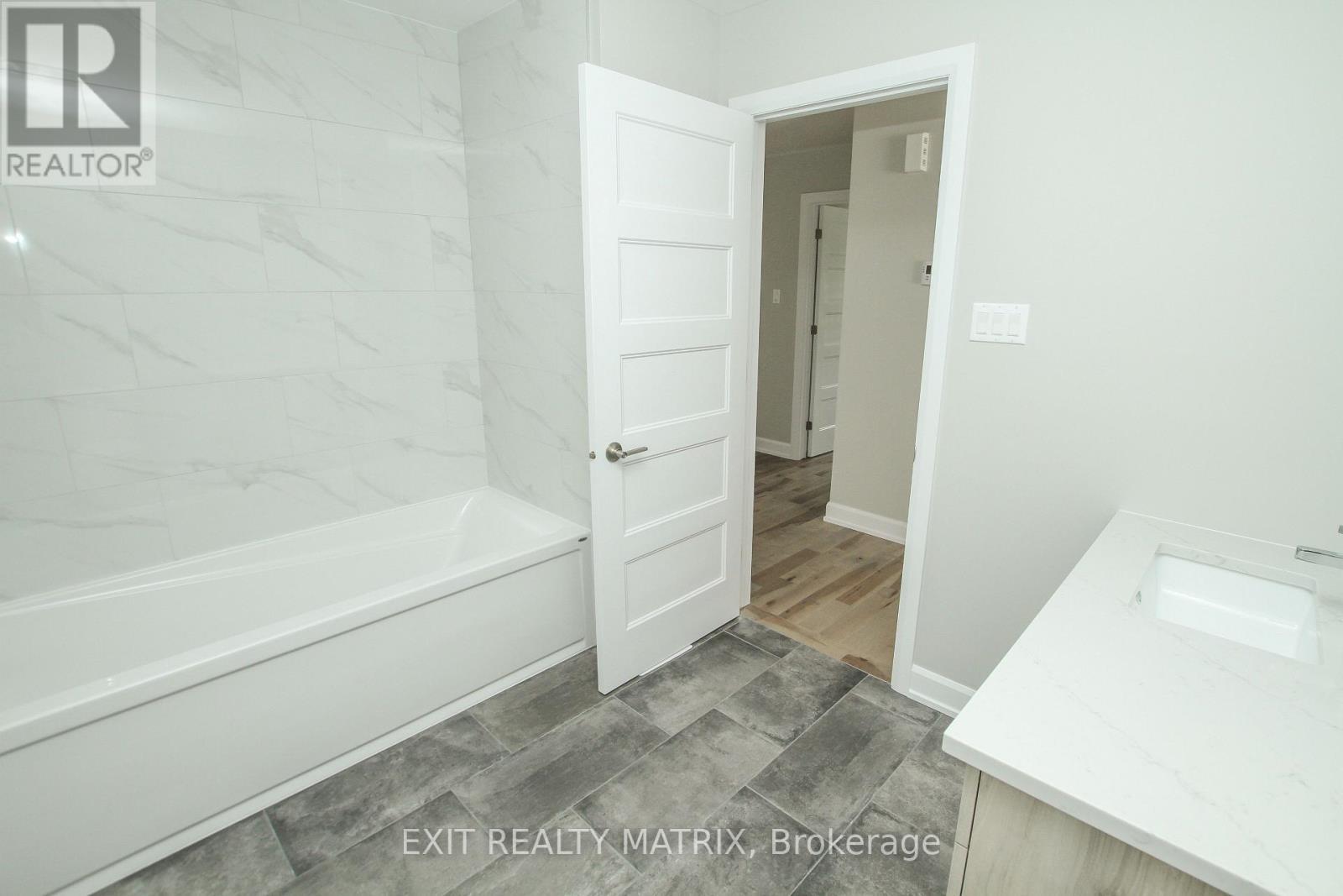 1412 Caroline Court, Cornwall, ON
