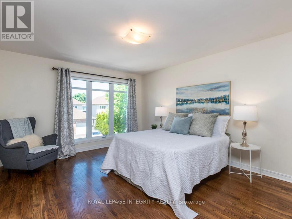 176 Parkin Circle, Ottawa, ON