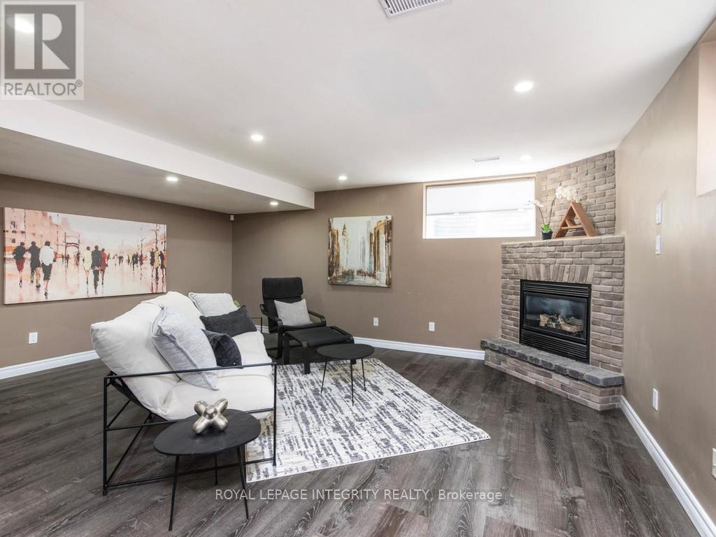 176 Parkin Circle, Ottawa, ON