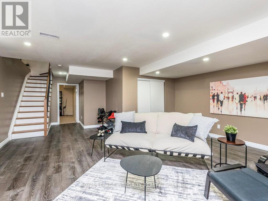 176 Parkin Circle, Ottawa, ON