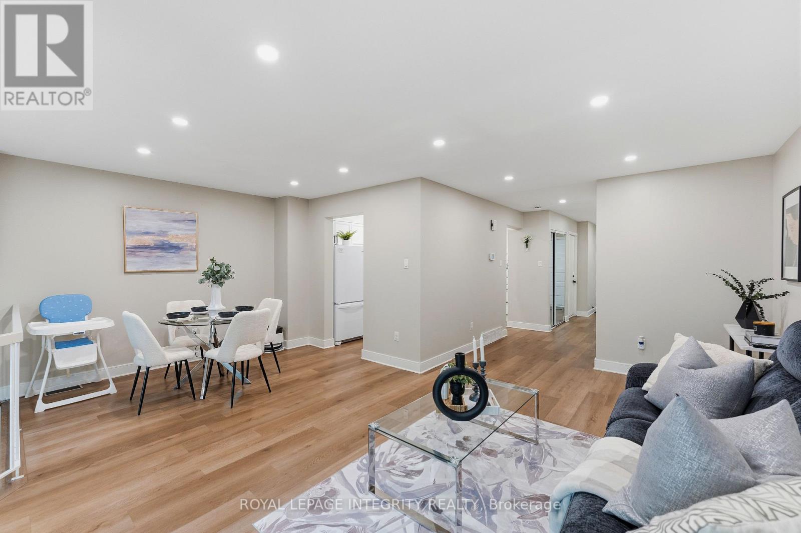 89 Burlington Crescent, Ottawa, ON