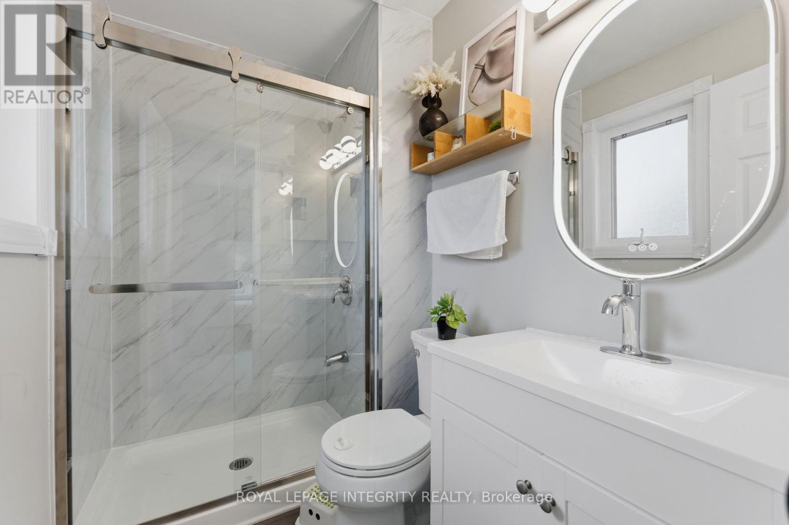 89 Burlington Crescent, Ottawa, ON