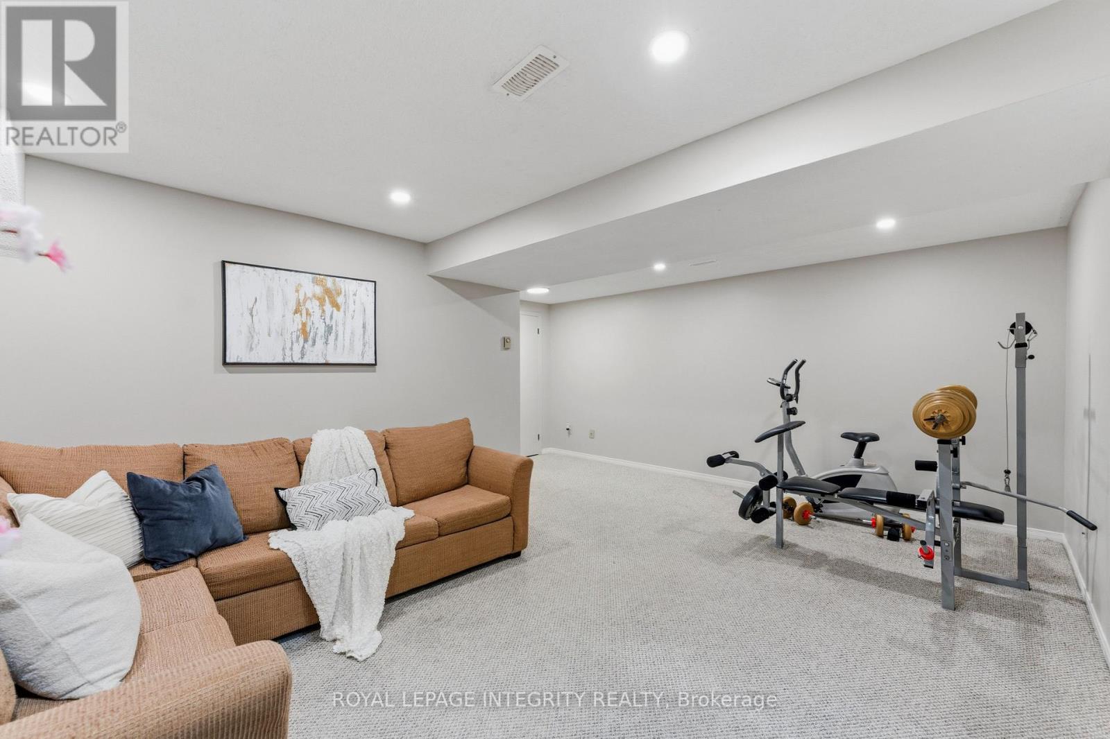 89 Burlington Crescent, Ottawa, ON