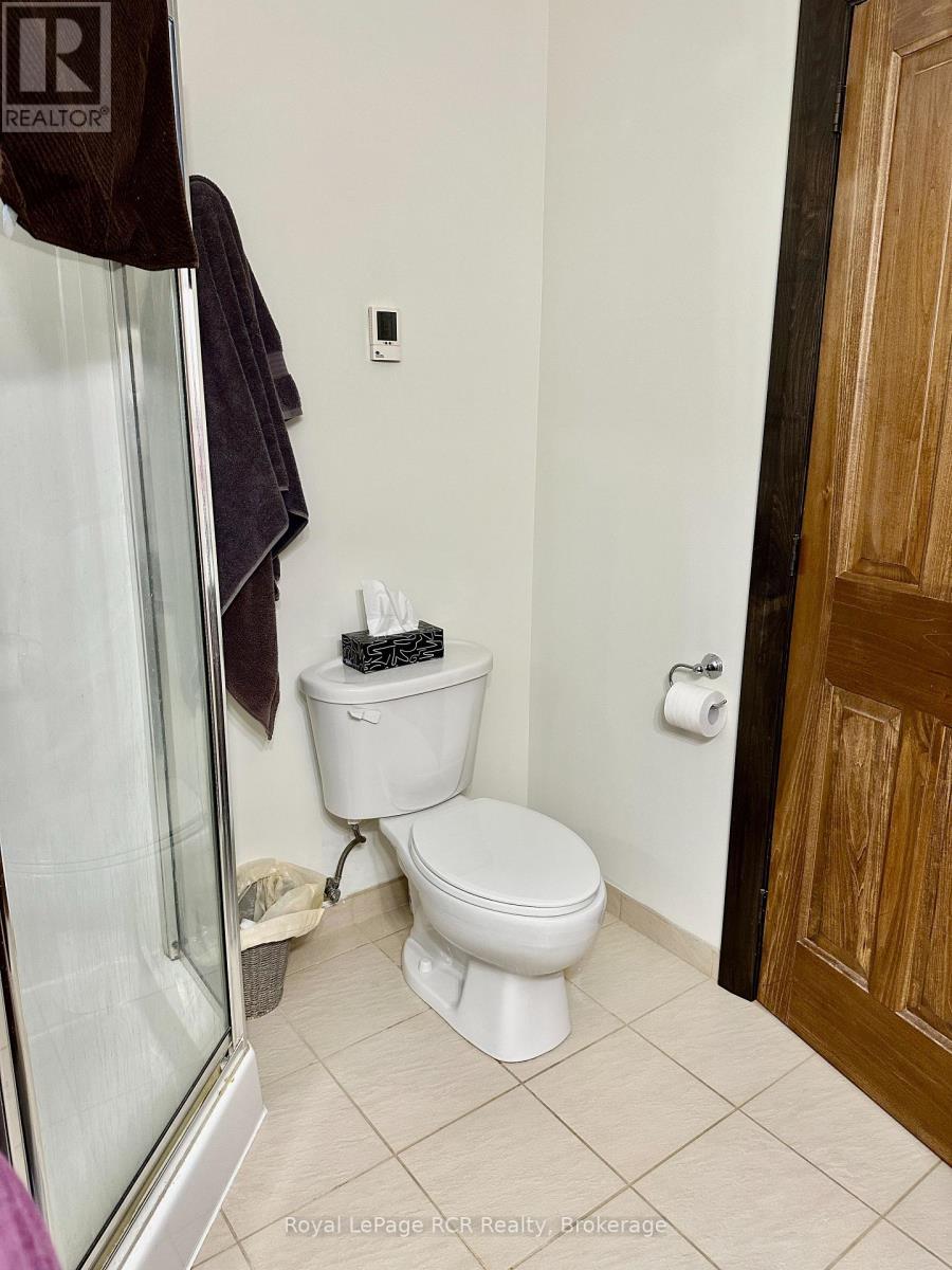 241 4Th Street Crescent, Hanover, ON