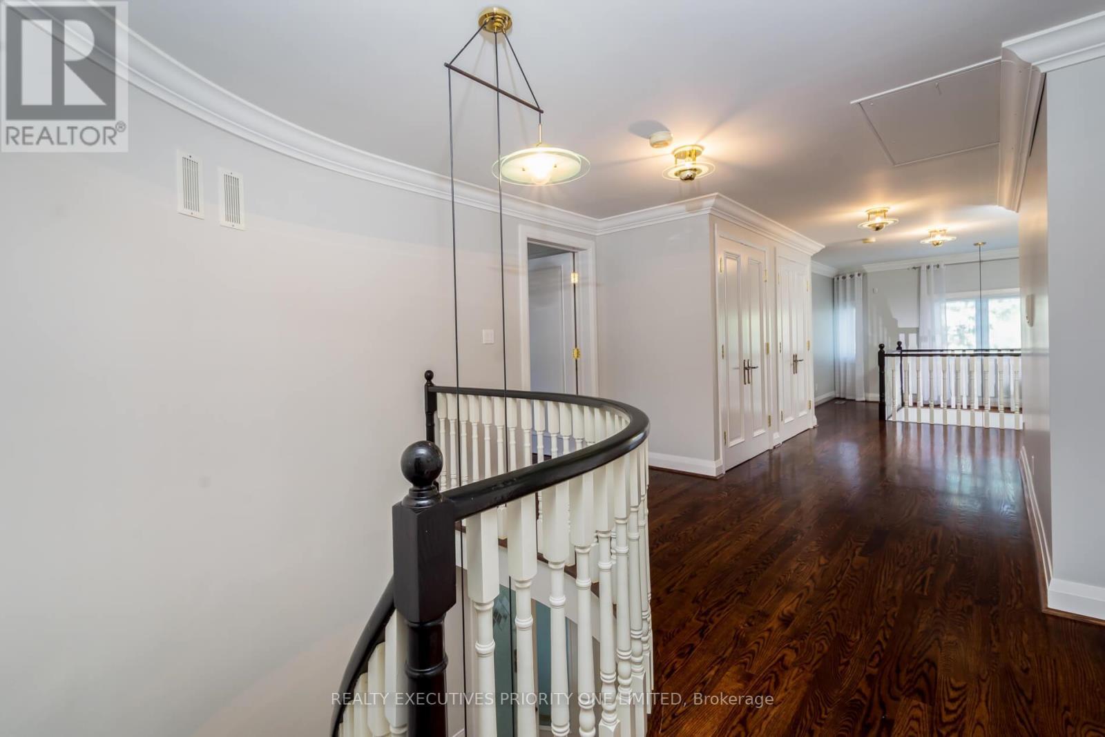67 Stockdale Crescent, Richmond Hill, ON