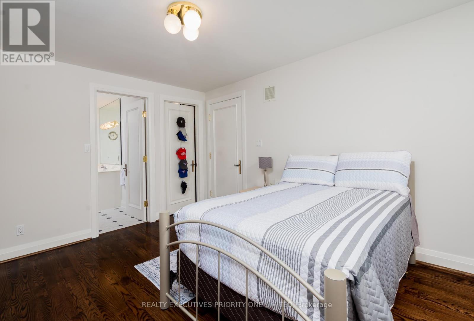 67 Stockdale Crescent, Richmond Hill, ON