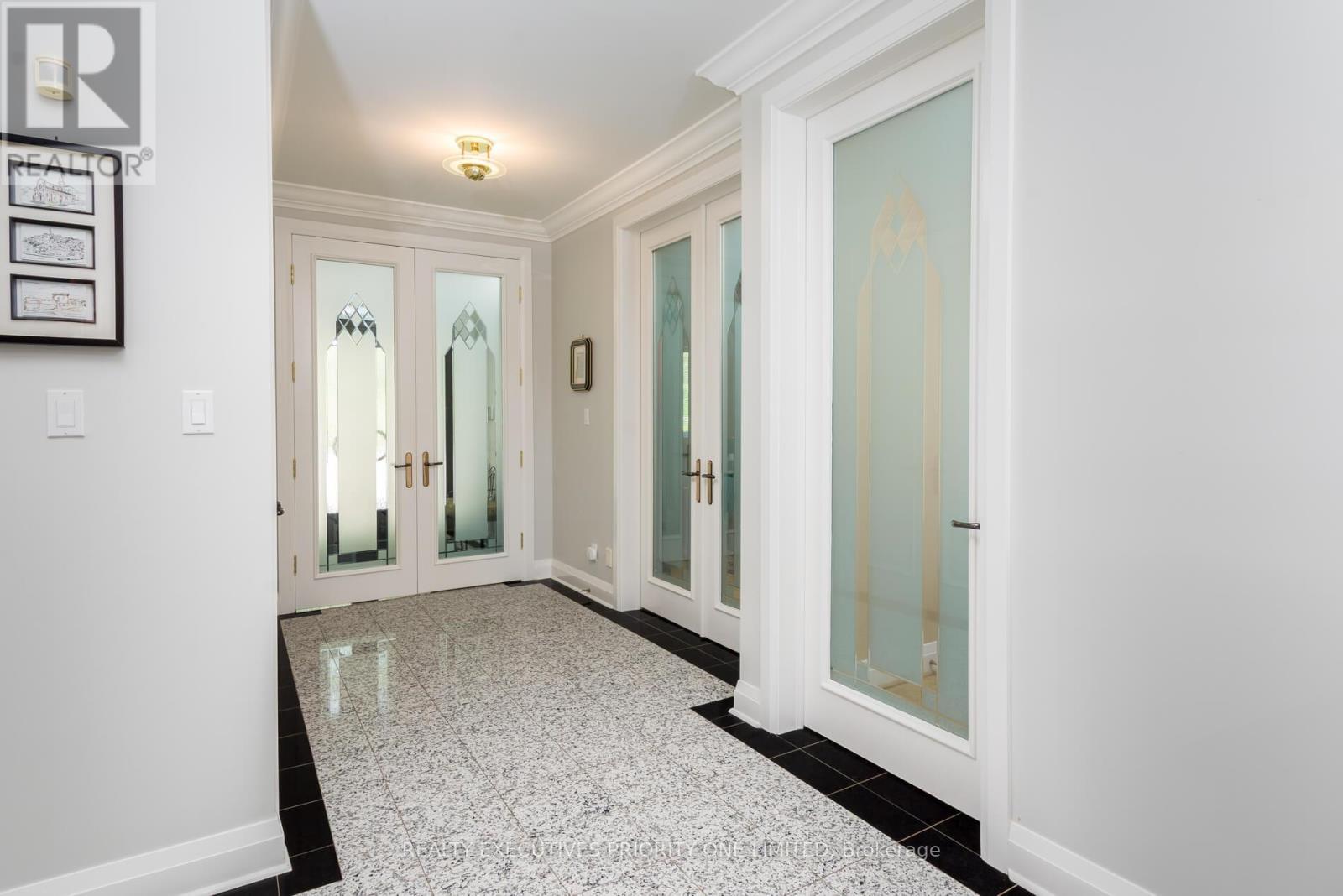 67 Stockdale Crescent, Richmond Hill, ON