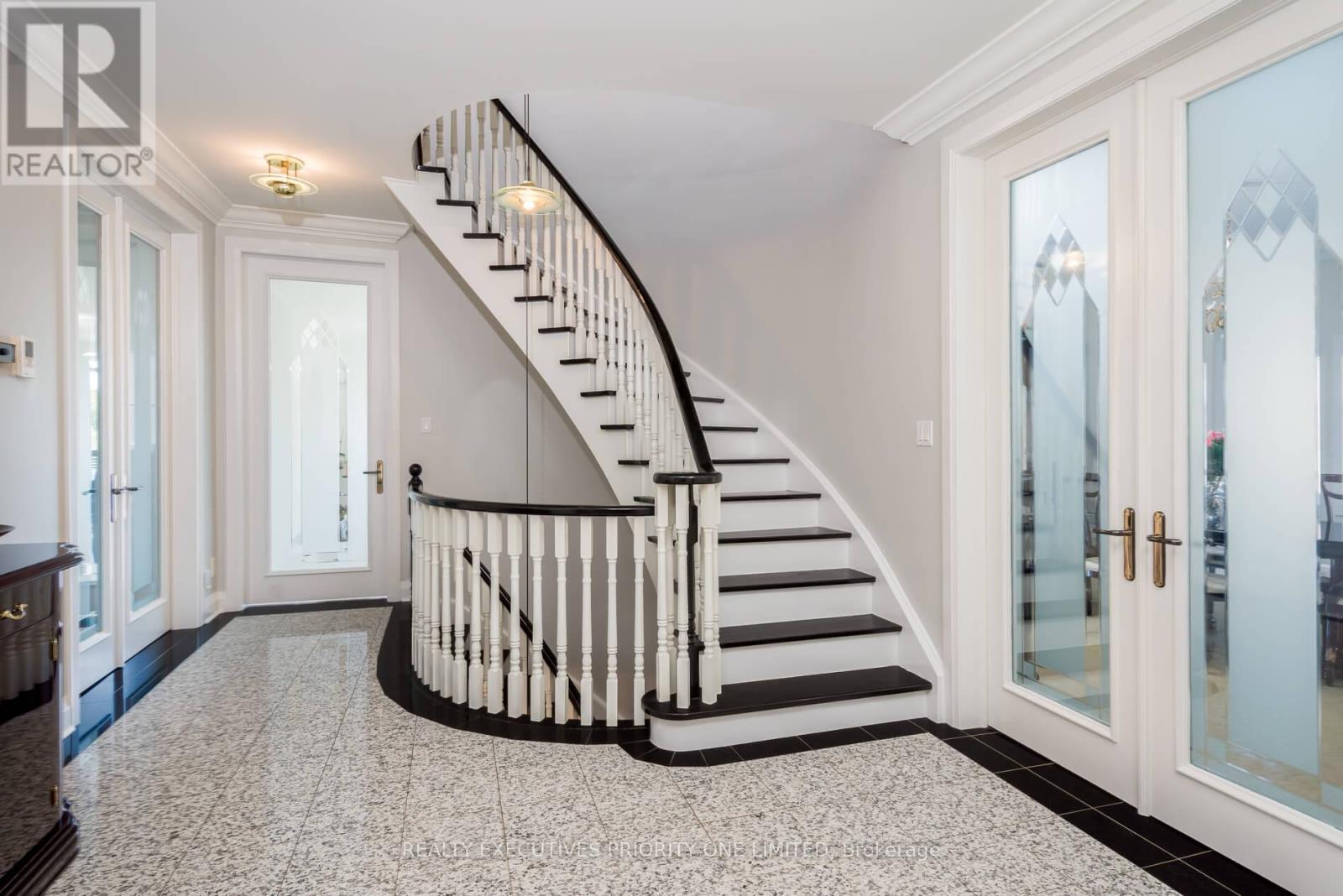 67 Stockdale Crescent, Richmond Hill, ON