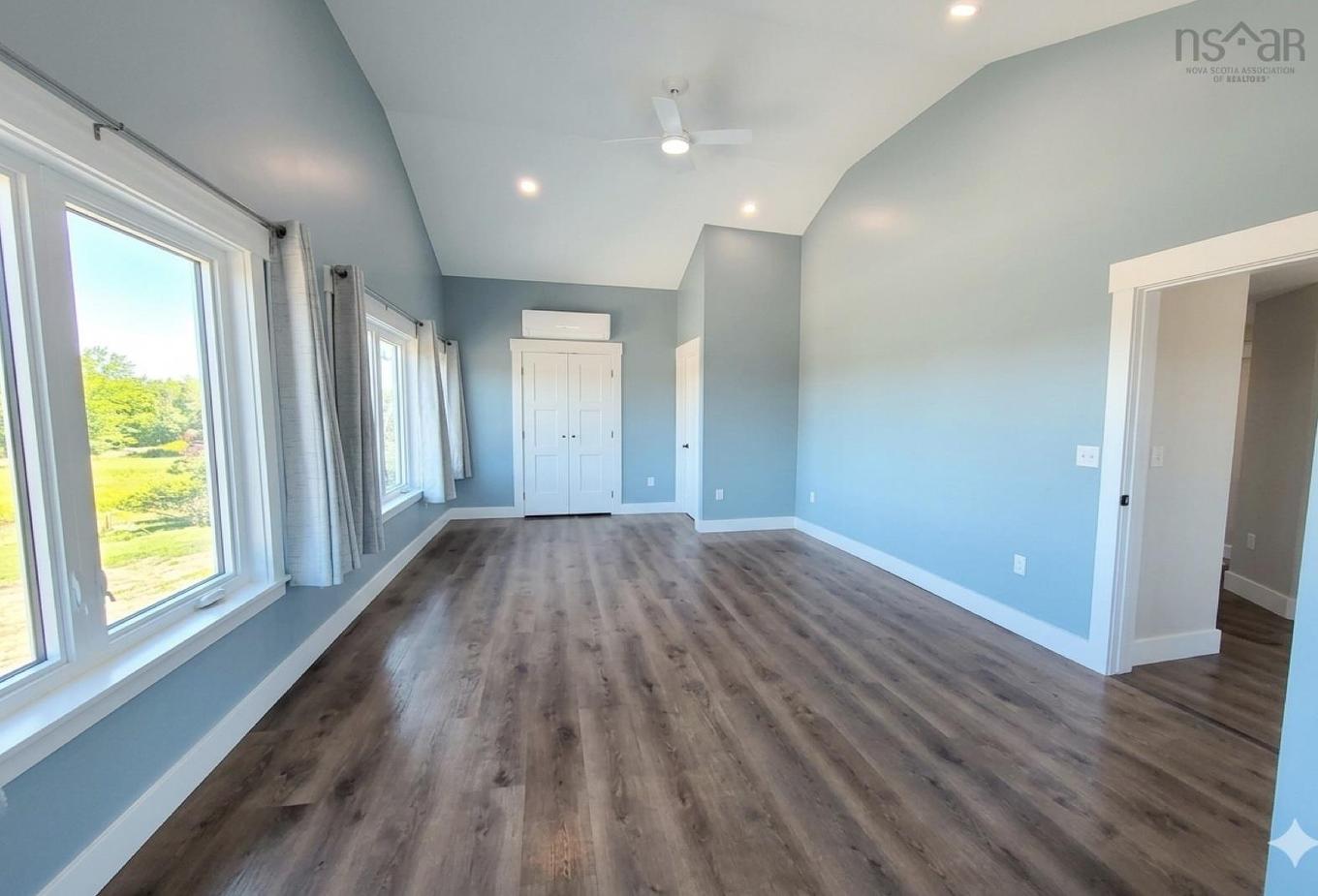 2351 Ostrea Lake Road, Ostrea Lake, NS - Indoor Photo Showing Other Room