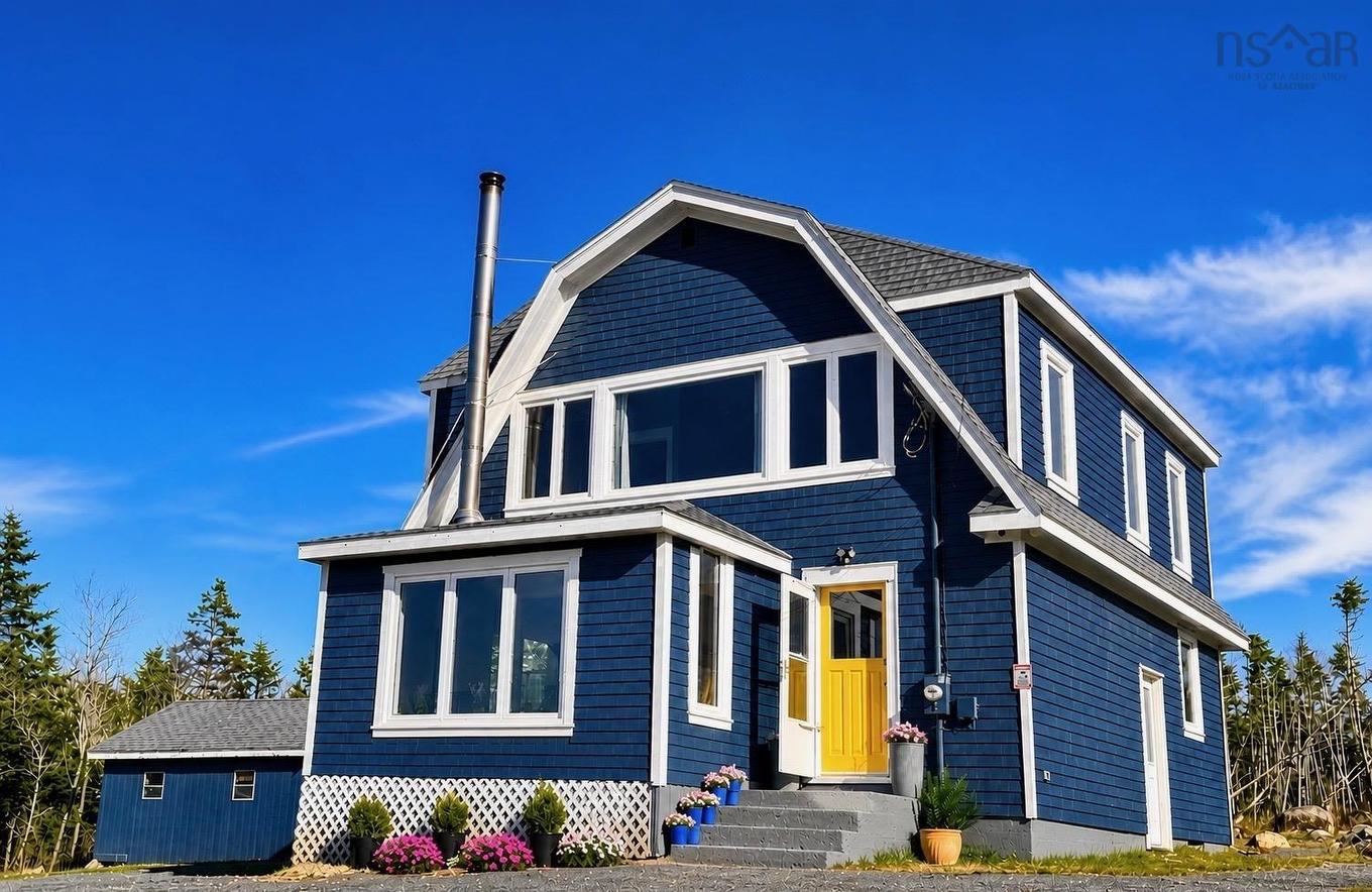 2351 Ostrea Lake Road, Ostrea Lake, NS - Outdoor