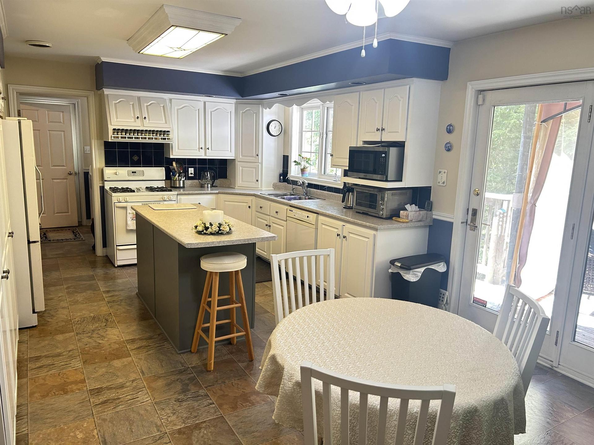 6 Ainsley Court, Fall River, NS