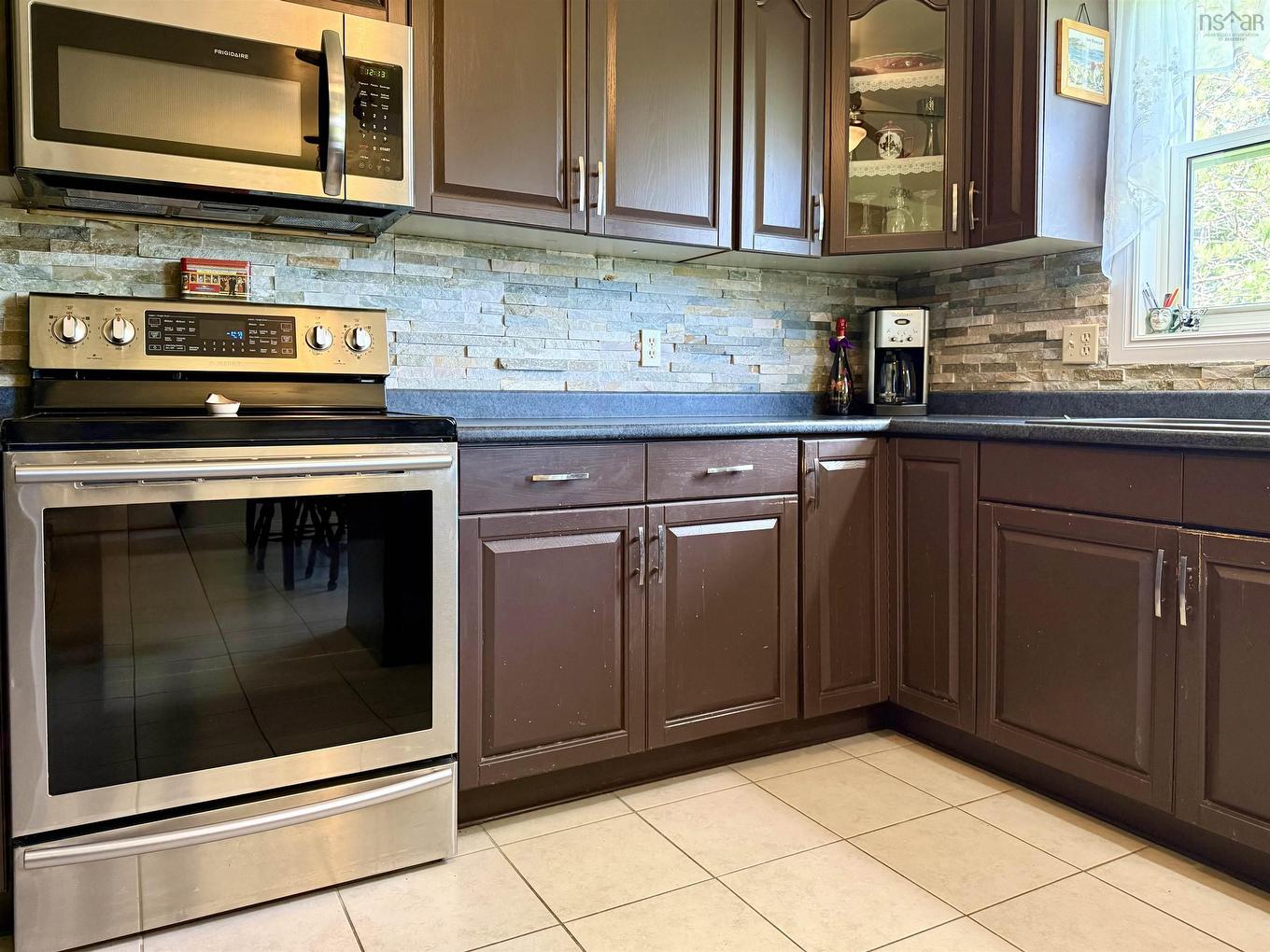 18 Fletcher Drive, Amherst, NS