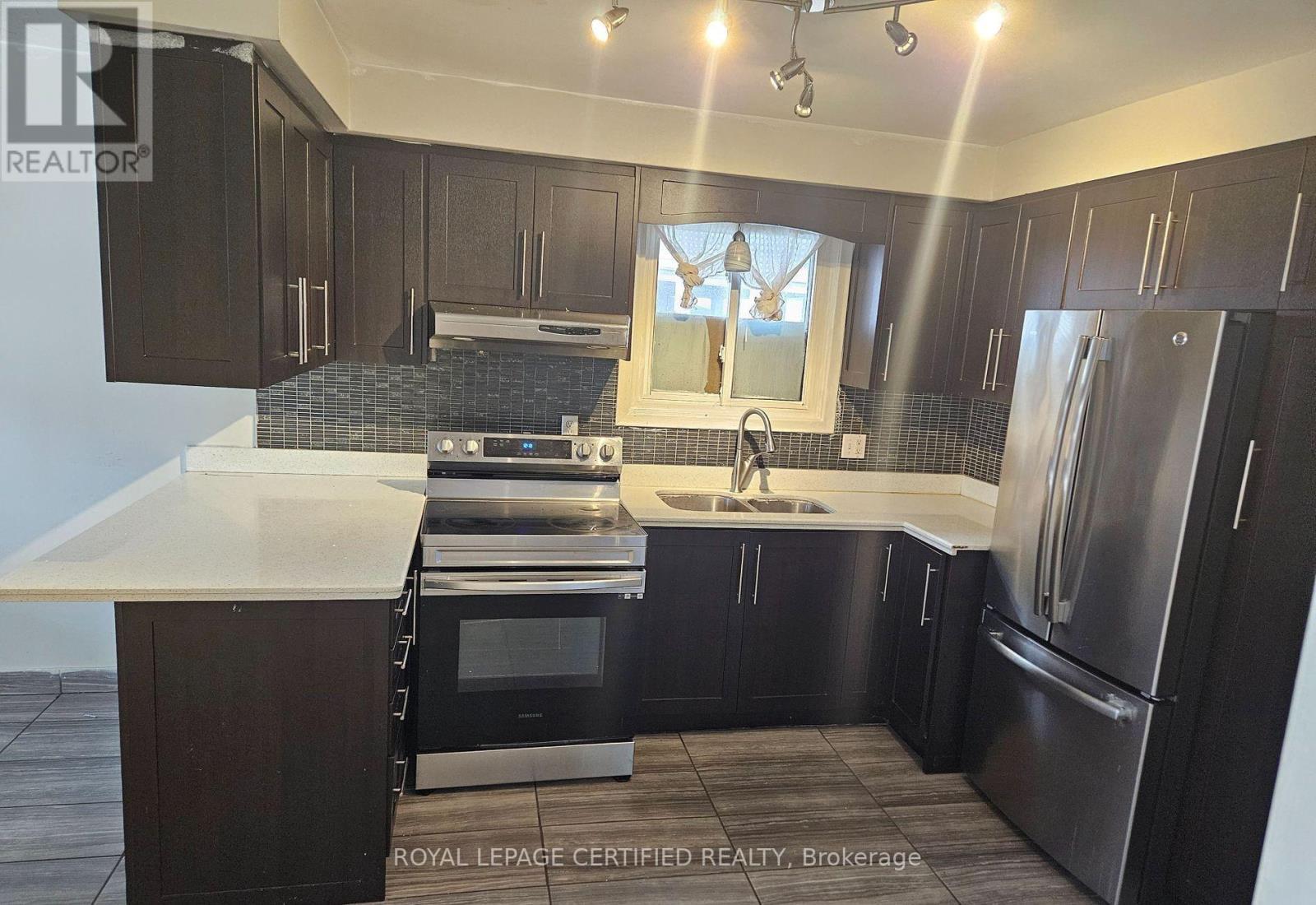 290 Balmoral Avenue N, Hamilton, ON