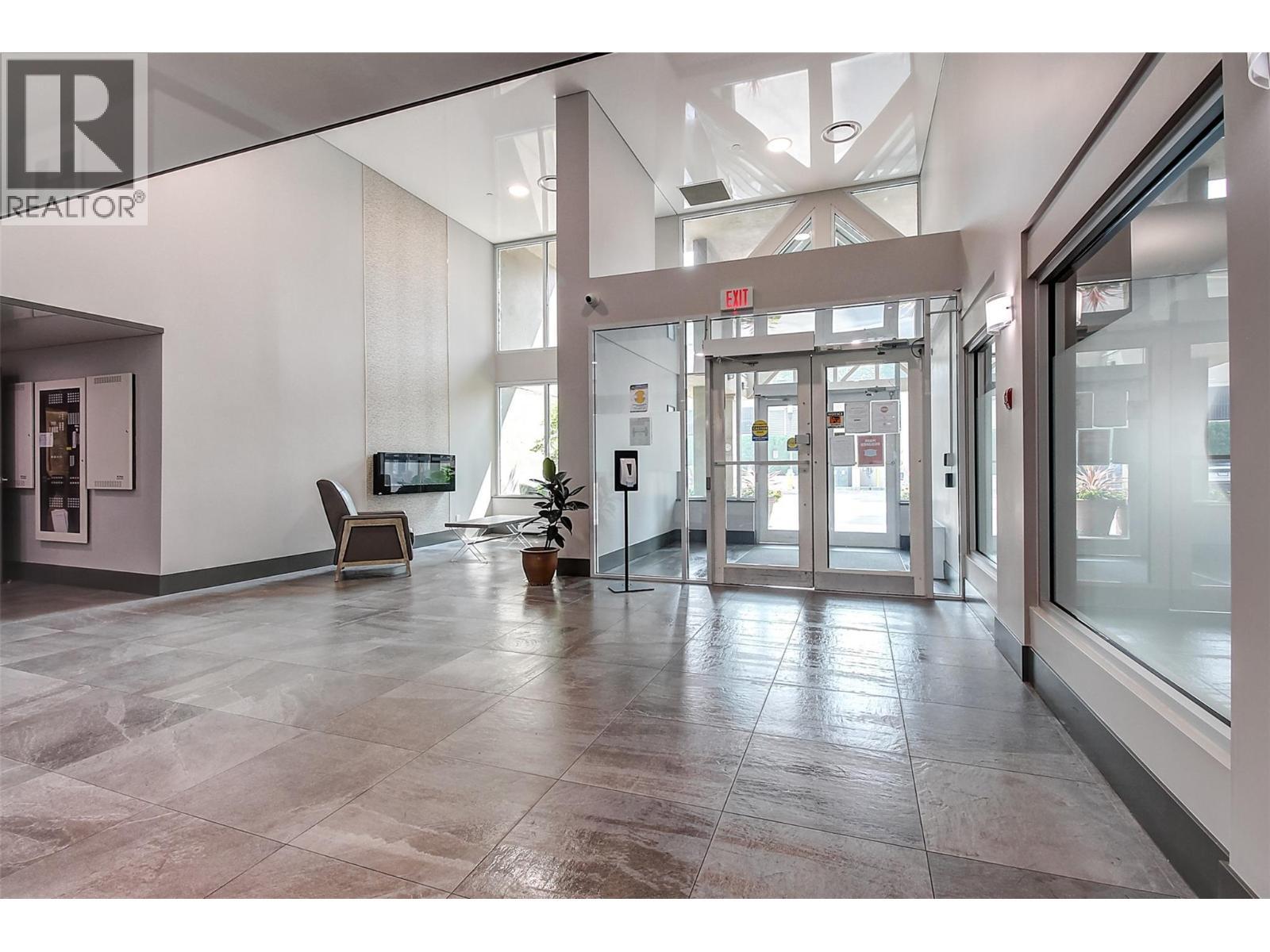 1152 Sunset Drive Unit# 1002, Kelowna, BC