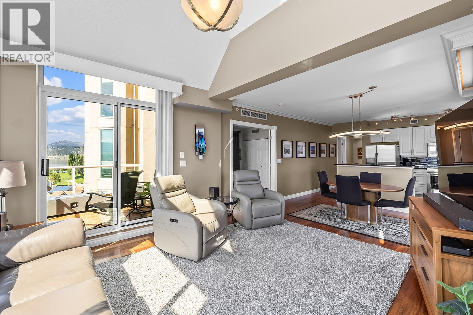 1152 Sunset Drive Unit# 1002, Kelowna, BC