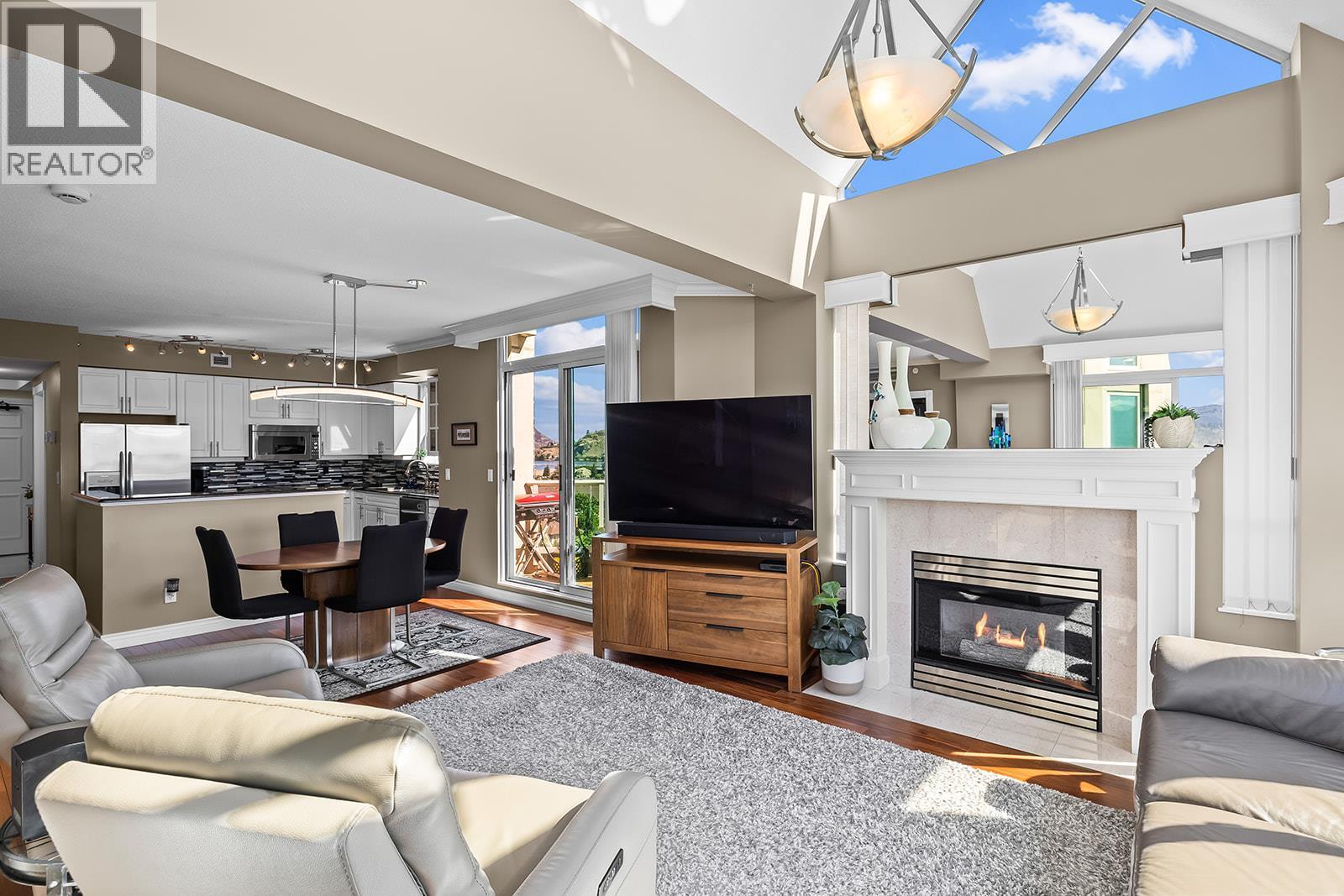 1152 Sunset Drive Unit# 1002, Kelowna, BC