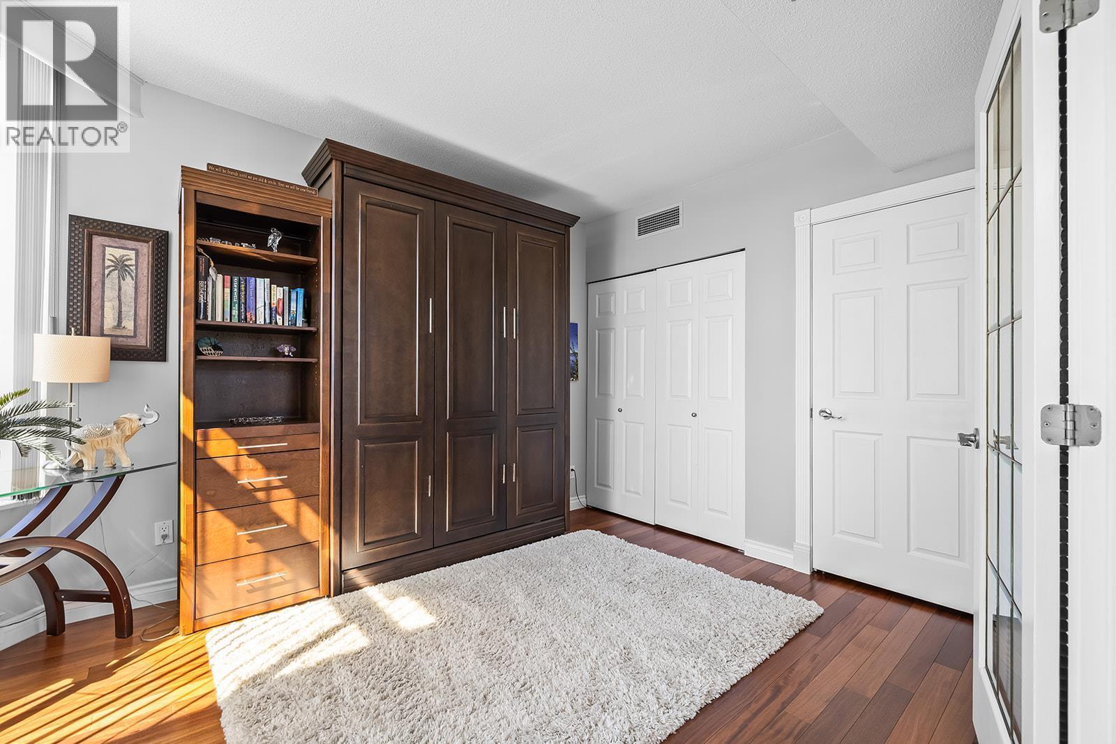 1152 Sunset Drive Unit# 1002, Kelowna, BC