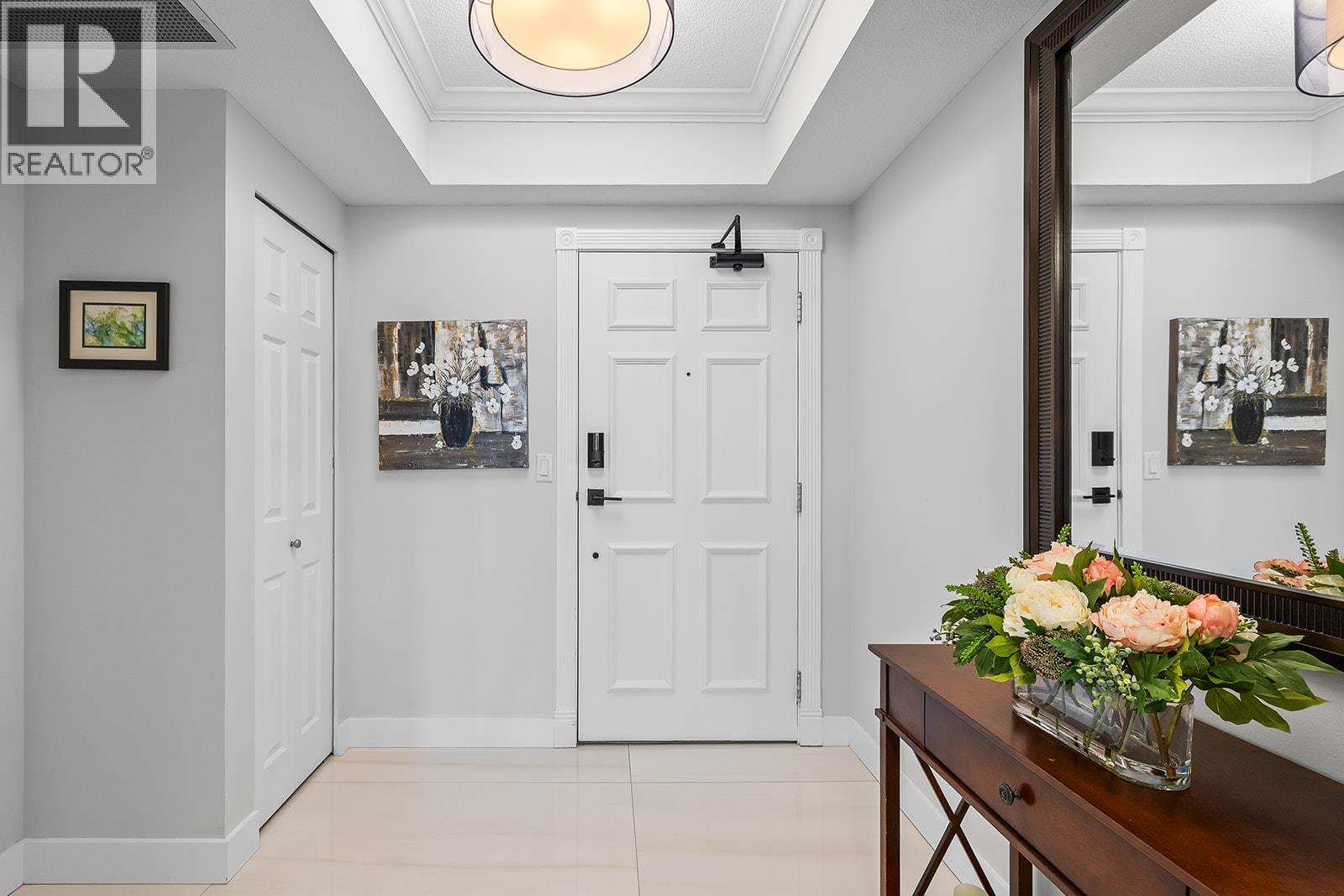 1152 Sunset Drive Unit# 1002, Kelowna, BC