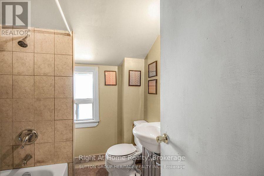 238 Albert Street, Oshawa (Central), ON
