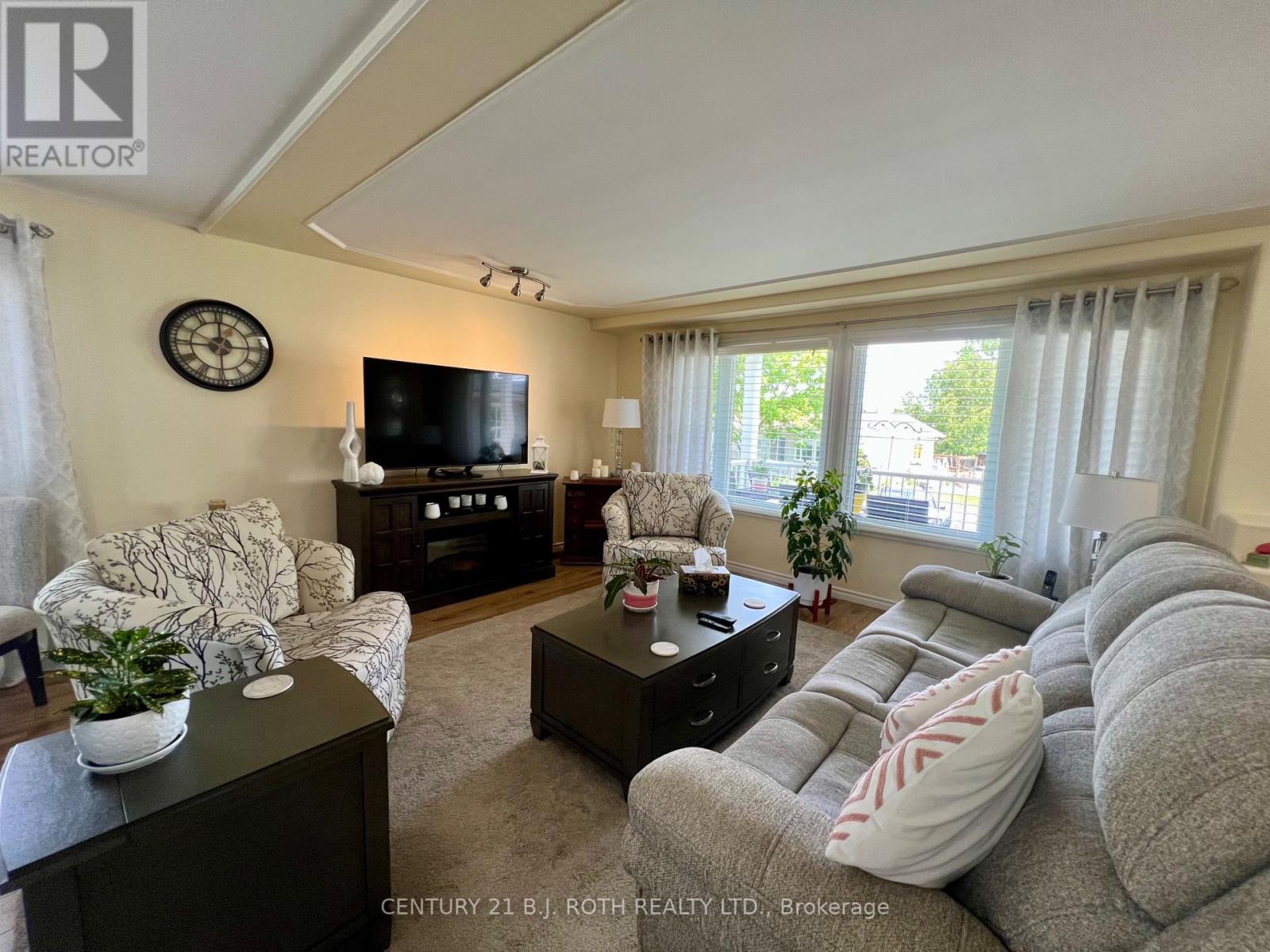 57 Main Street, Innisfil, ON