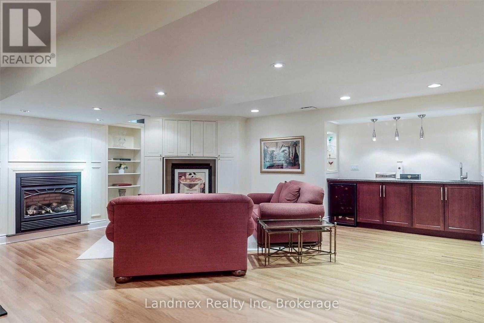 Basement with Fireplace - 5423 Planter'S Wood Court, Mississauga, ON