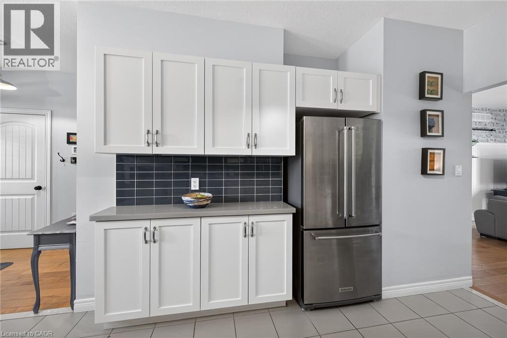 Ideal spot for a coffee bar! - 6 Gaddye Lane, Binbrook, ON - Indoor Photo Showing Kitchen