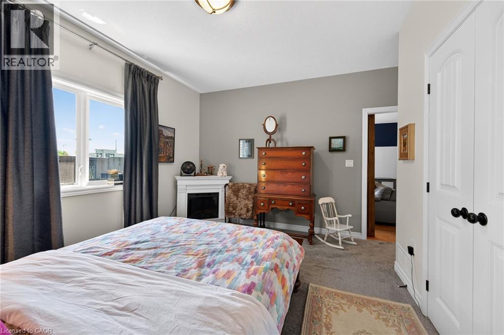 6 Gaddye Lane, Binbrook, ON - Indoor Photo Showing Bedroom