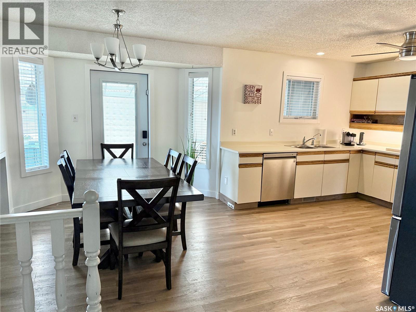 405 3Rd Avenue S, Leask, SK