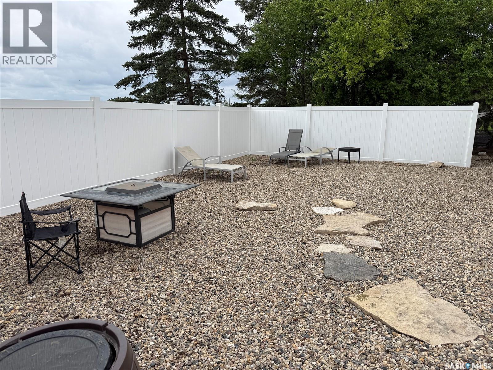 405 3Rd Avenue S, Leask, SK