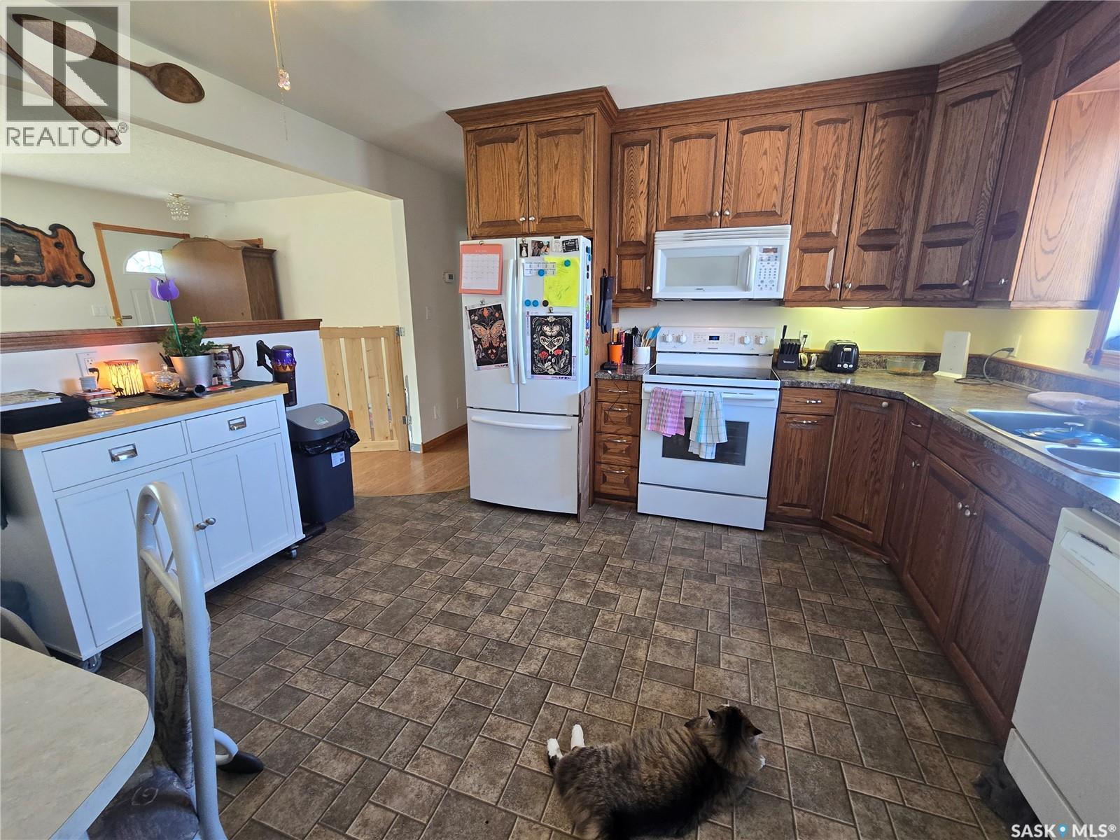 334 Moltke Avenue, Windthorst, SK